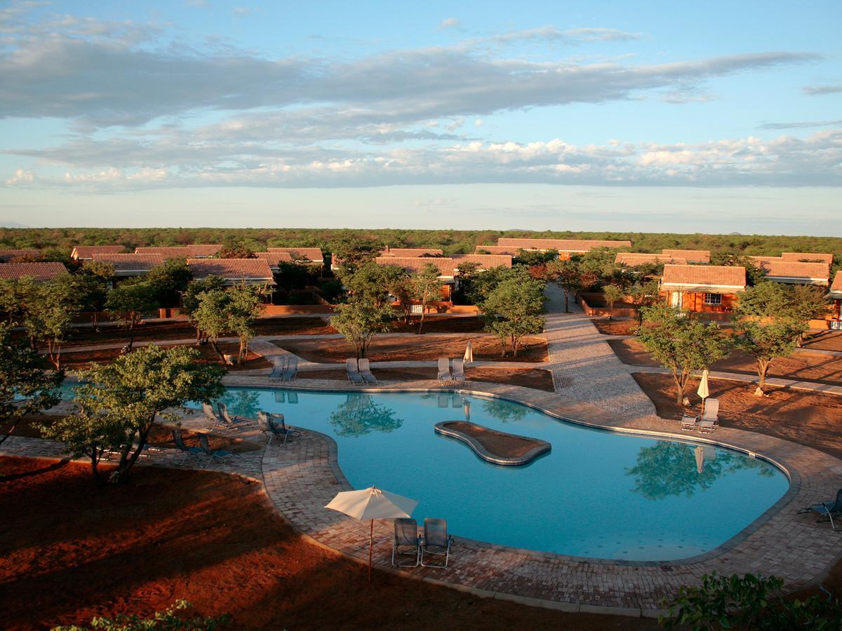 Gondwana Damara Mopane Lodge Mopane Pos Exterior foto