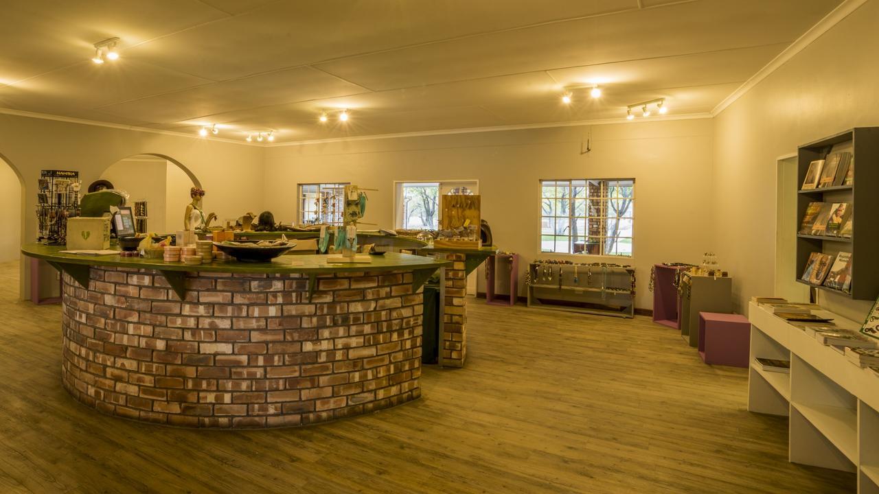 Gondwana Damara Mopane Lodge Mopane Pos Exterior foto